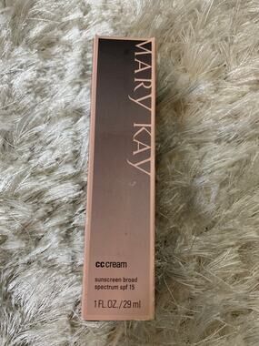 Mary Kay CC Cream Very Light New in Box